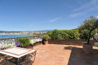 Cannes Rentals, rental apartments and houses in Cannes, France, copyrights John and John Real Estate, picture Ref 042-21