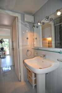 Cannes Rentals, rental apartments and houses in Cannes, France, copyrights John and John Real Estate, picture Ref 042-28