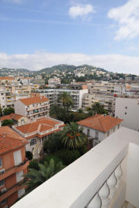 Cannes Rentals, rental apartments and houses in Cannes, France, copyrights John and John Real Estate, picture Ref 087-20
