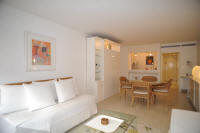 Cannes Rentals, rental apartments and houses in Cannes, France, copyrights John and John Real Estate, picture Ref 149-04