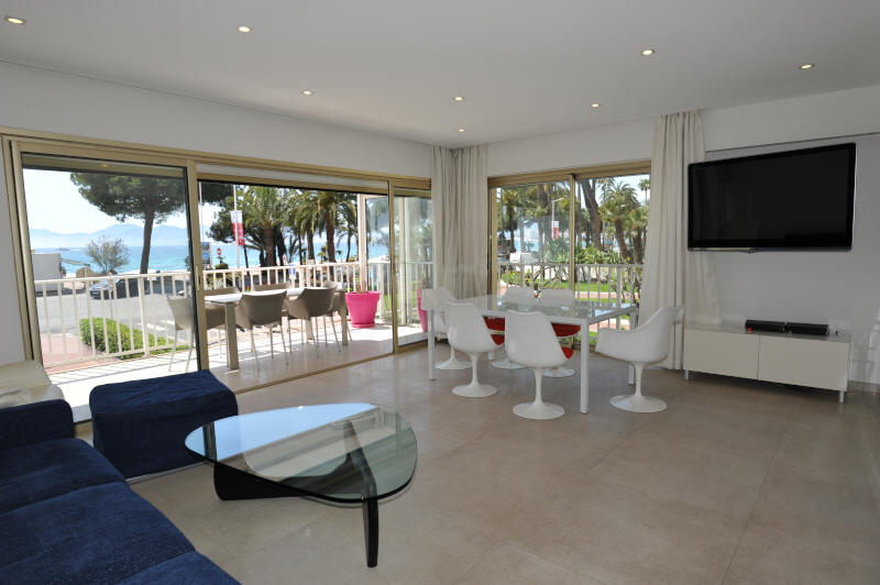 Cannes Rentals, rental apartments and houses in Cannes, France, copyrights John and John Real Estate, picture Ref 158-05