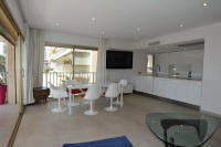 Cannes Rentals, rental apartments and houses in Cannes, France, copyrights John and John Real Estate, picture Ref 158-09