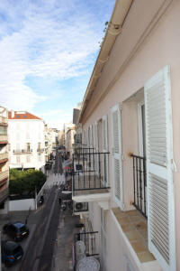 Cannes Rentals, rental apartments and houses in Cannes, France, copyrights John and John Real Estate, picture Ref 164-27