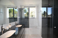 Cannes Rentals, rental apartments and houses in Cannes, France, copyrights John and John Real Estate, picture Ref 165-24