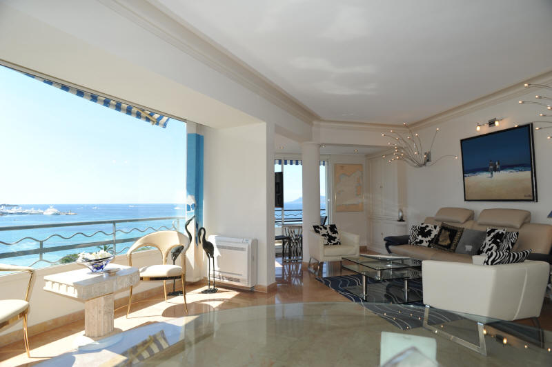 Cannes Rentals, rental apartments and houses in Cannes, France, copyrights John and John Real Estate, picture Ref 174-05