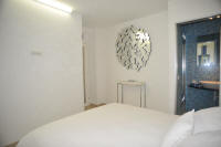 Cannes Rentals, rental apartments and houses in Cannes, France, copyrights John and John Real Estate, picture Ref 202-16