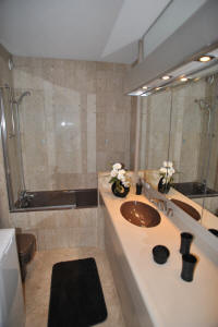 Cannes Rentals, rental apartments and houses in Cannes, France, copyrights John and John Real Estate, picture Ref 227-04