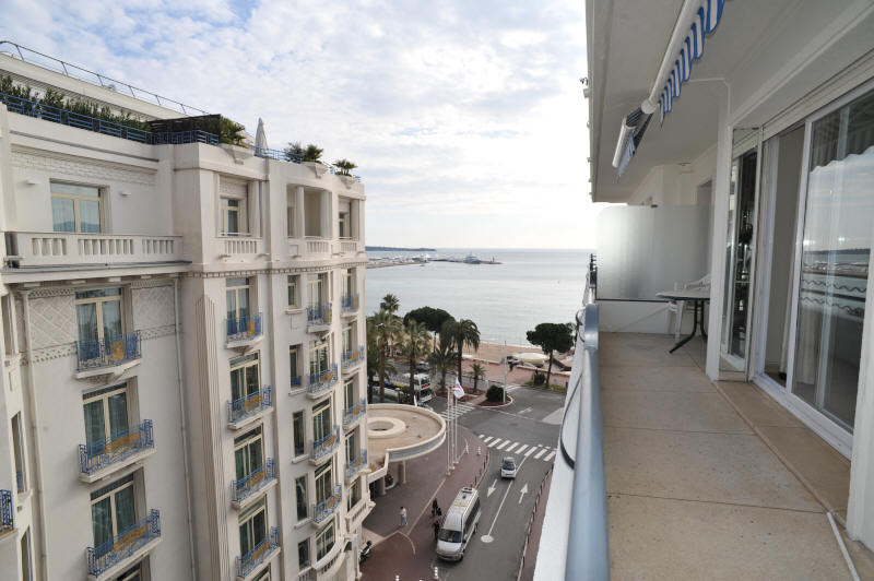 Cannes Rentals, rental apartments and houses in Cannes, France, copyrights John and John Real Estate, picture Ref 238-01