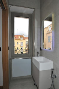 Cannes Rentals, rental apartments and houses in Cannes, France, copyrights John and John Real Estate, picture Ref 252-19