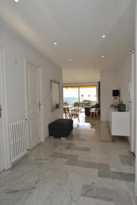Cannes Rentals, rental apartments and houses in Cannes, France, copyrights John and John Real Estate, picture Ref 253-08