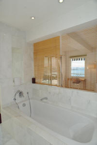 Cannes Rentals, rental apartments and houses in Cannes, France, copyrights John and John Real Estate, picture Ref 290-21