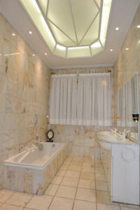 Cannes Rentals, rental apartments and houses in Cannes, France, copyrights John and John Real Estate, picture Ref 326-08
