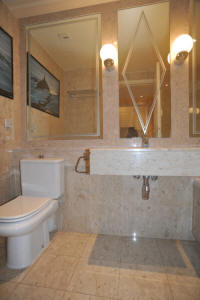 Cannes Rentals, rental apartments and houses in Cannes, France, copyrights John and John Real Estate, picture Ref 328-06