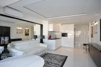 Cannes Rentals, rental apartments and houses in Cannes, France, copyrights John and John Real Estate, picture Ref 347-09